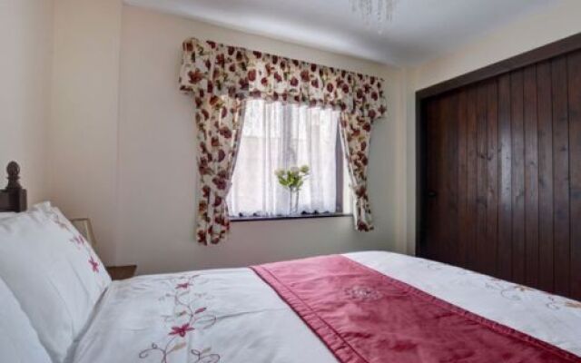 The Carriage House 20655