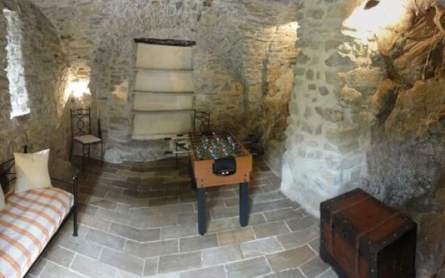 Il Merlo Della Rocca