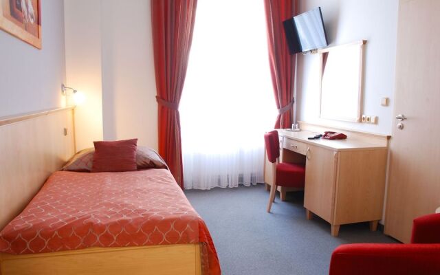 Lázeňský hotel Sadový Pramen