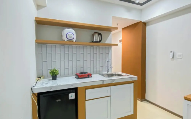 Cozy Living Studio Room At Meikarta Apartment