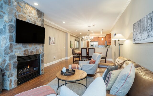 River Club 107 2 Bedroom Condo by Alpine Lodging Telluride