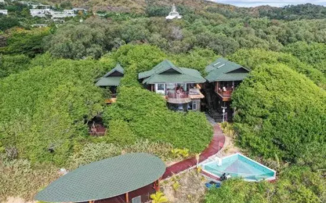 Tree House Nanshan Sanya