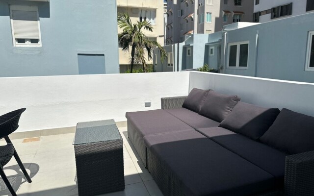 Gorgeous 1-Bedroom Beachside Suite