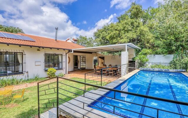 Modern Spanish House-3br-pool-solar-samrand