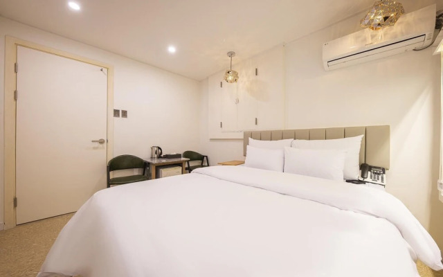Cheonan Honeymoon Motel