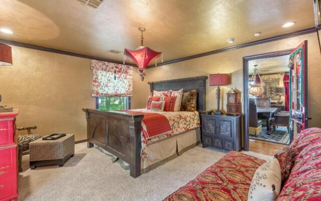 The Funky Monkey Inn