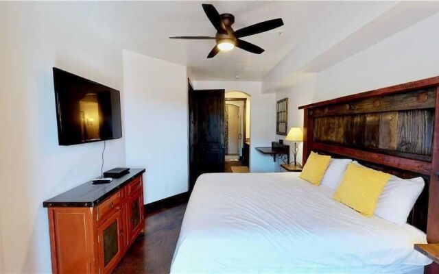 Paraiso ~ #8 2 Bedroom Condo
