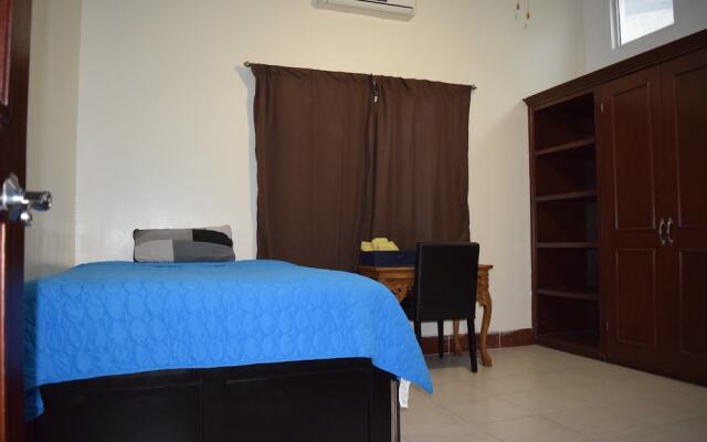 Comoda Habitacion En Casa Compartida