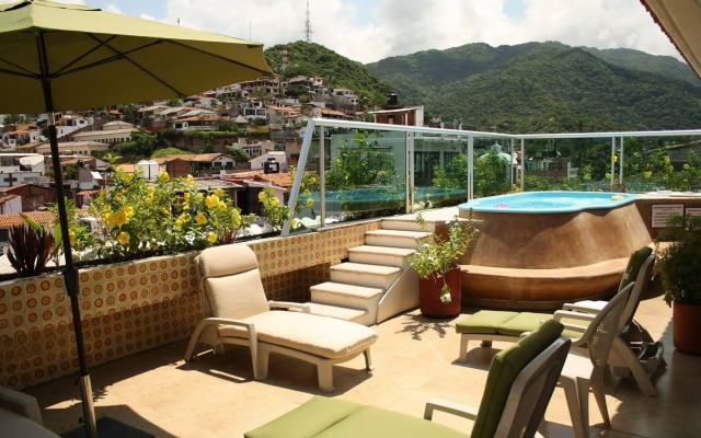 Hotel Porto Allegro - Near Malecon