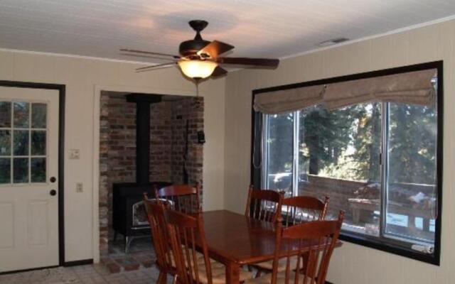 RedAwning Sierra Getaway