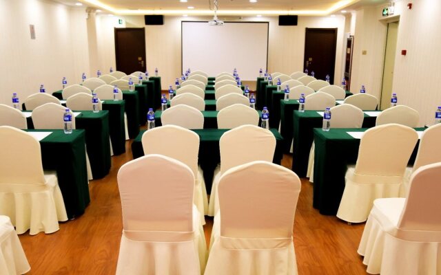 Lavande Hotel (Yinchuan North Gate Tourism Bus Station)