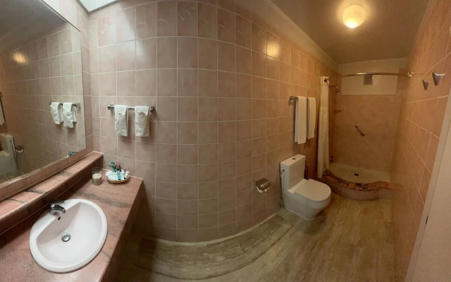 Royal Islander Resort La Plage