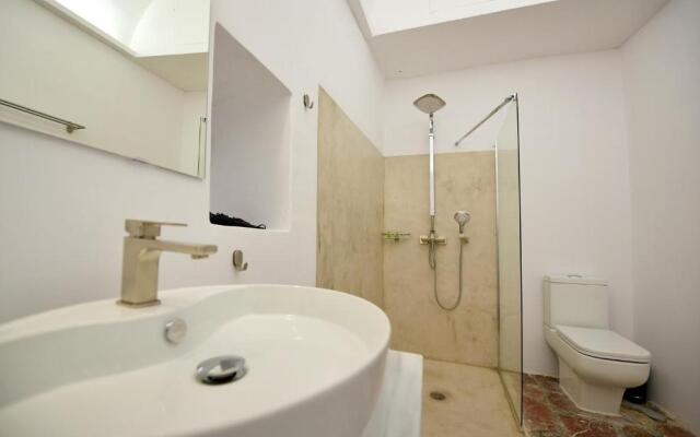 Hydra Hospitality Port Apartment