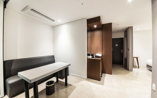 CS Premier Hotel Seoul