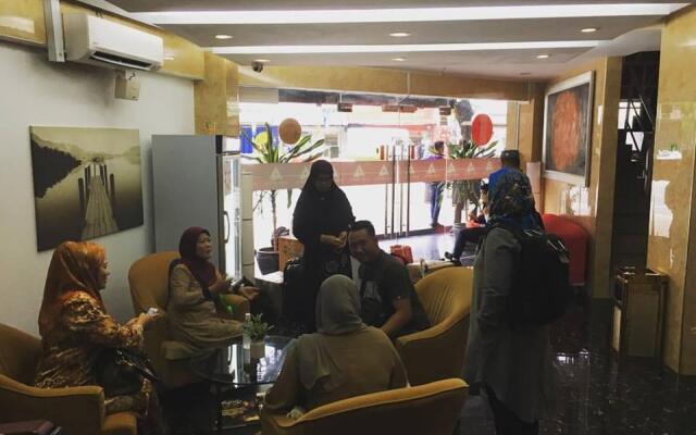 Aira Hotel