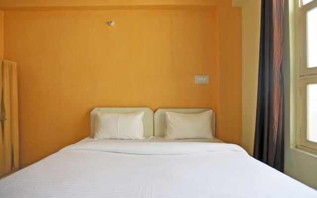 SPOT ON 48911 Sukhrali Residency
