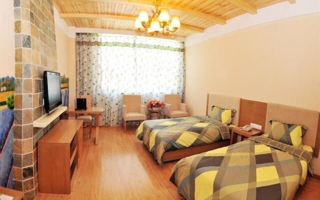 Zhucheng Long Yun Holiday Inn