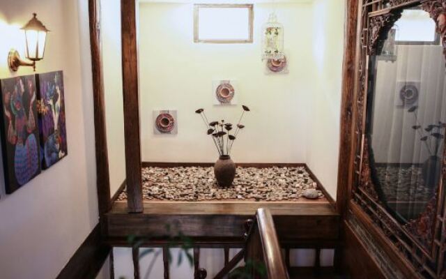 Hetianxia Inn