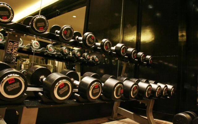 Financial International Street