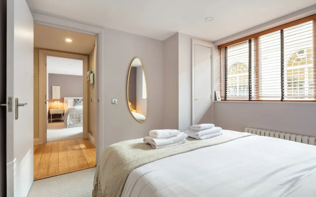 Prime Covent Garden gem with Air-Con