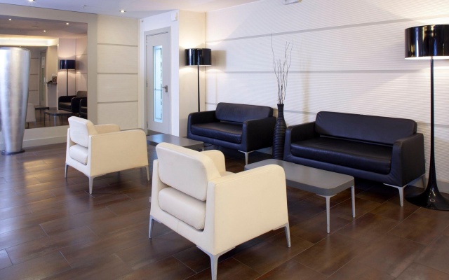 Holiday Inn Naples by IHG
