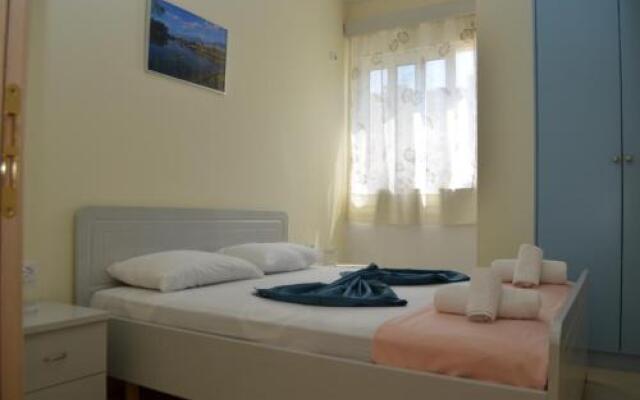 Sejdi Apartments
