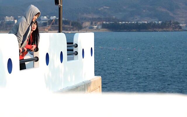 Namhae Blue & White Pension