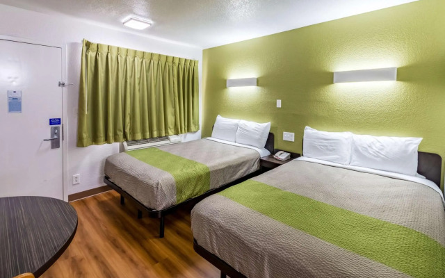 Motel 6 Bellmead, TX - Waco