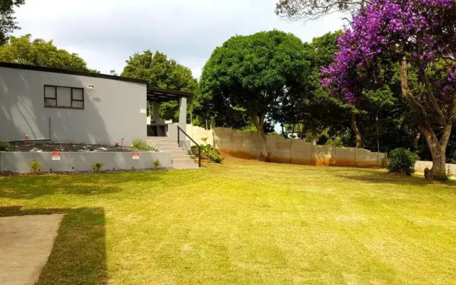 Sade Holidays - 14 A on Berea Manaba Margate