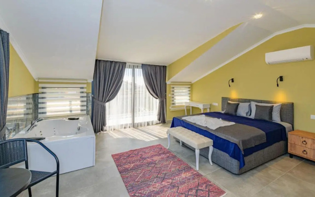 Söğüt 1 - 4 Bedroom with jacuzzi in Fethiye