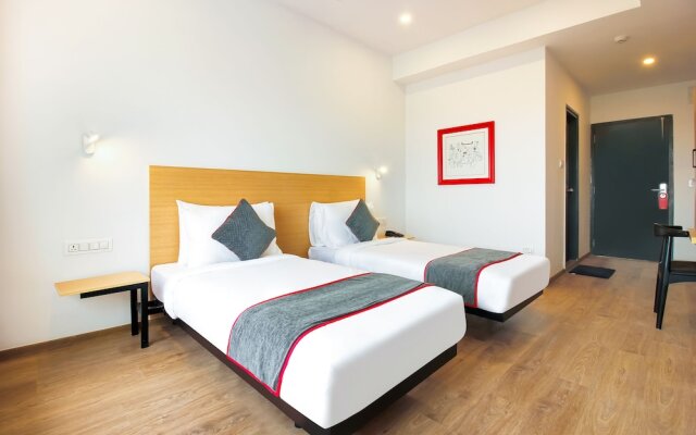 Oyo Townhouse 151 H Square