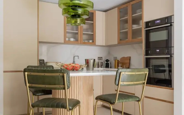 Culford Gardens III by Onefinestay