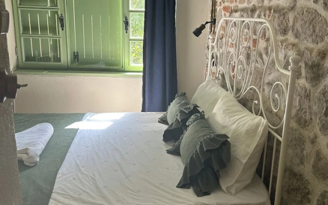 Asclepius Boutique Hotel & Cafe