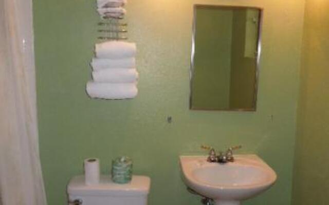 Boulevard Inn