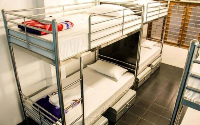 Hostel 9