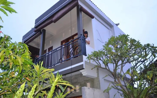 Shreya Guest House