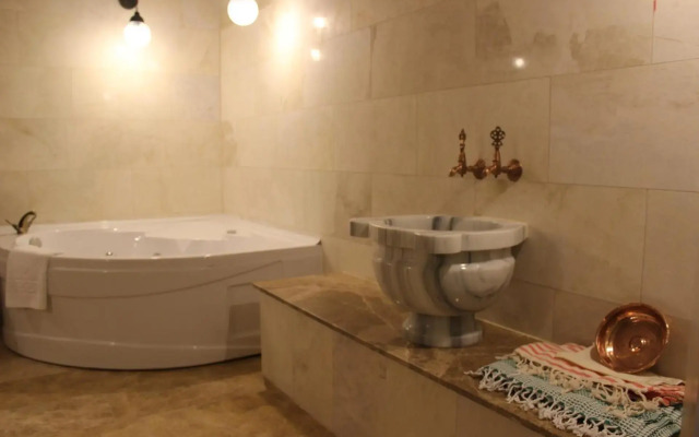 Kayra Cave Suites