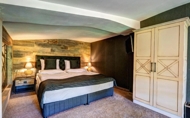 Murgavets Grand Hotel