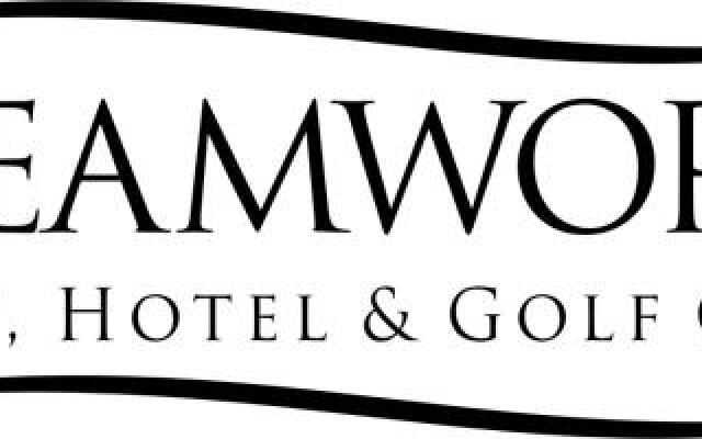 Dreamworld Resort, Hotel & Golf Course