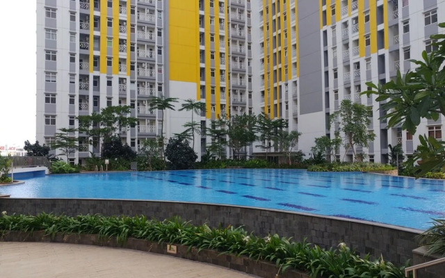 Stylish Studio The Springlake Summarecon Bekasi Apartment