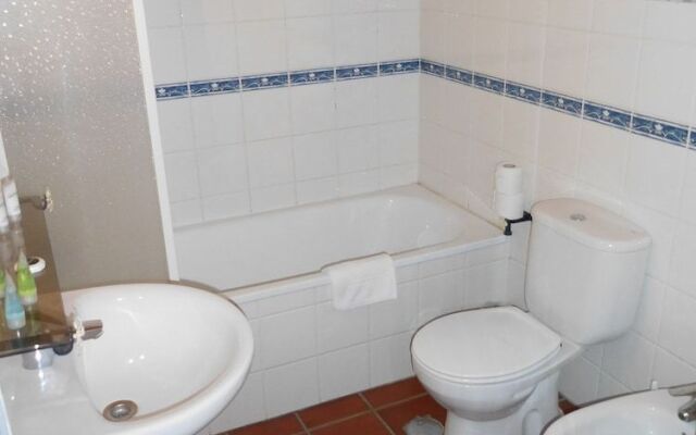 Hotel Mar e Sol VNMF by Portugalferias