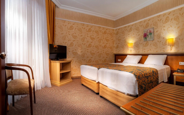 Palm Hotel
