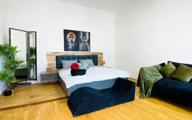 Bright 2BR Apartment Near Westbahnhof