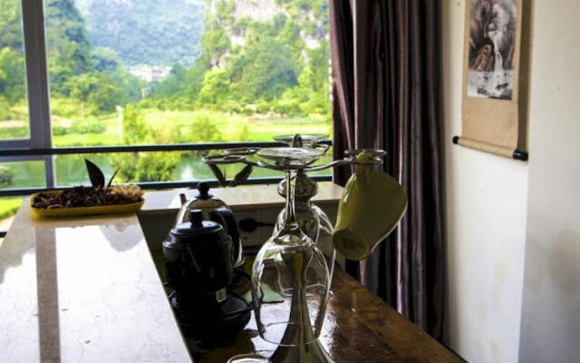 The Jade Mountain Hotel