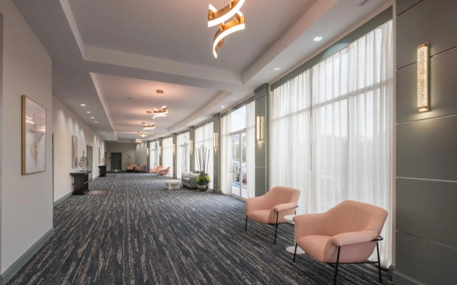 DoubleTree by Hilton Houston Westchase