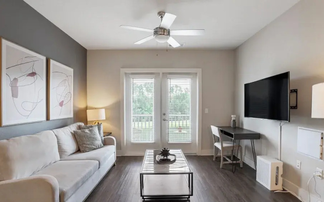 Landing Apartments Houston - Westside