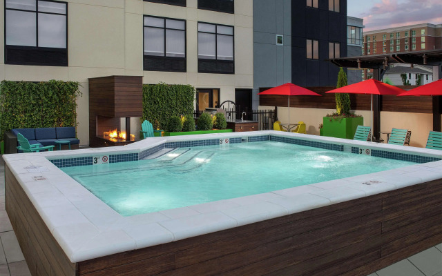 Tru by Hilton Nashville Downtown Convention Center