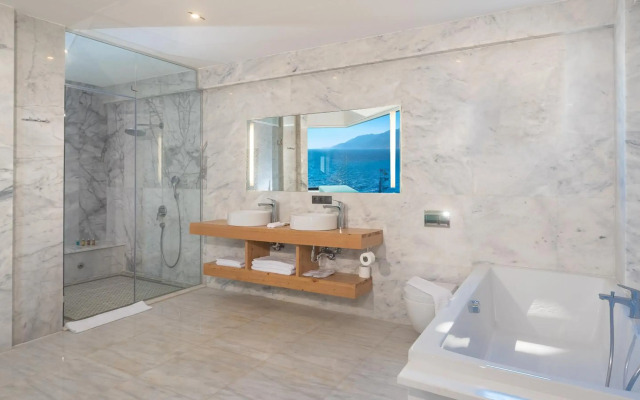 Mandalina Luxury Suites