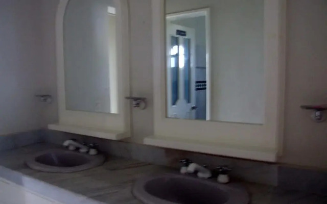 Casa Tz'unun B&B