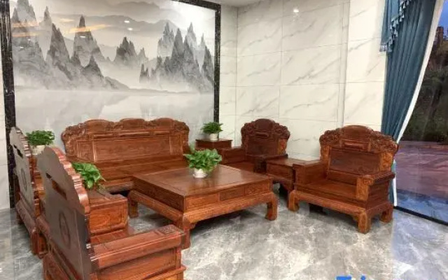 Mengla Yunpeng Grand Hotel